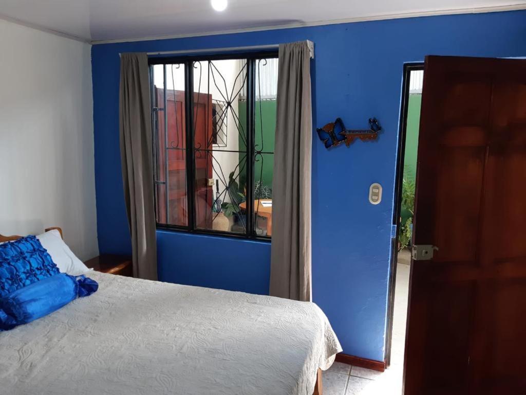 Cabinas Chazu #2 Quepos Bagian luar foto